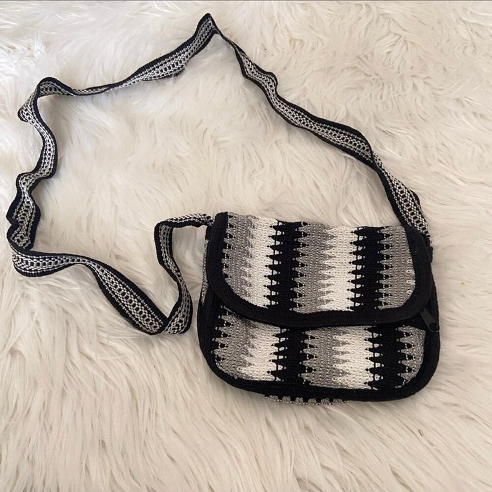 Woven Geometric Crossbody Bag Black White Grey Boho Tribal Festival Purse